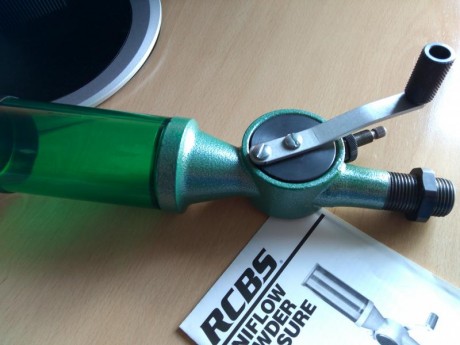 Vendo dosificador rcbs por dejar la recarga.
 € 
MEJOR QUE NUEVO

 PARA CARGAR RIFLE.  00