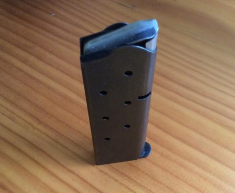 Hola
Pues lo dicho, si os sobra por ahí una teja nueva o de un cargador roto...
Tendria que ser clibre 80