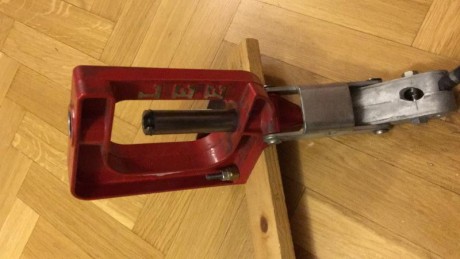 Pongo prensa a la venta sin certificado 
Perfecto estado
Saludos 00