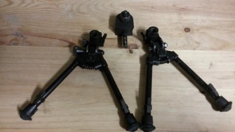 Bueno pues lo dicho, vendo este conjunto de bipodes versapod,uno con bloqueadores y el otro sencillo.

Se 02