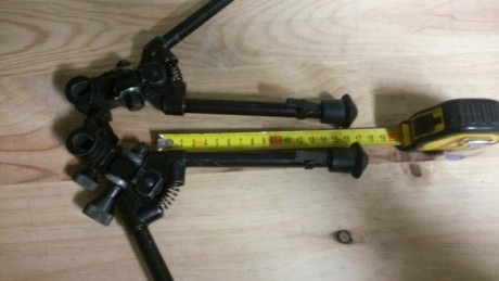 Bueno pues lo dicho, vendo este conjunto de bipodes versapod,uno con bloqueadores y el otro sencillo.

Se 01