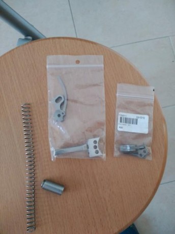 Vendo pistola Colt XSE Match calibre 45 ACP, con alza micrométrica tipo Bomar original Colt, kit de disparo 02