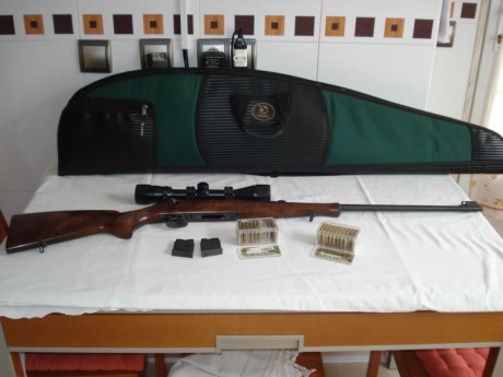 Se vende:
- Carabina CZ452 ZKM en calibre .22Magnum. Incluye:
- Visor Bushnell 3-9x40mm
- Dos Cargadores 02