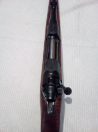 Hola rifle con gatillo recto para tiro normal y al pelo .calibre 270w tiene años pero poco uso 400€ mas 00