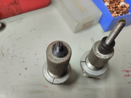 Buenos días.
Vendo dos juegos de DIES del 7x57mm
dies RCBS 7x57mm  35€, estan sin usar ya que el que los 11