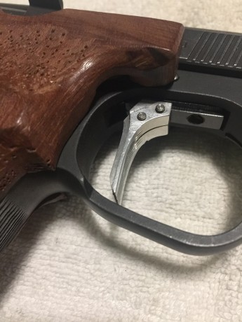 Buenos días a todos,

Muy a mi pesar, vendo mi Unique Des 69, calibre 22, comprada en este foro cuando 22