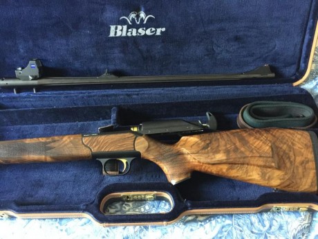VENDO BLASER R93 ATTACHÉ 7mm RM. USADO MUY POCO ,SOLO ESPERAS .
MADERA GRADO 7,CABEZAL DE TITANIO, CAÑÓN 02