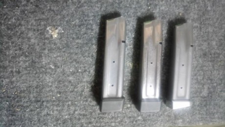 Cargadores Infinity del 9mm para. 60€ cada uno más gastos si los hubiese.

De 130mm, dos de ellos con 00