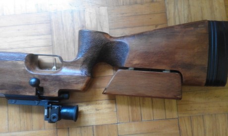 Vendo carabina Haenel, 150 Standard, calibre 22 lr, precio 600 euros mas portes.
El arma se puede ver 21