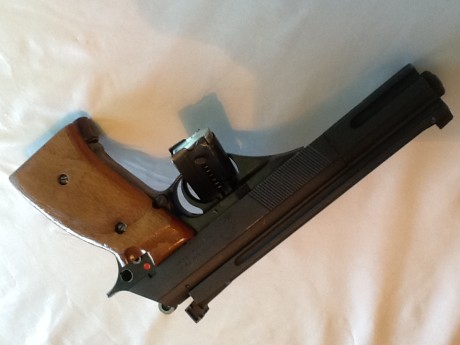 En perfecto estado de funcionamiento sin interrupciones y con un montón de repuestos 
250€ . 00