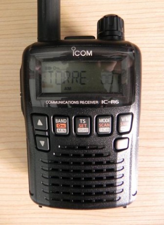 Vendo escáner de frecuencia ICOM R 6, estado nuevo, solo usado para escuchar Torre aeropuerto, precio 00