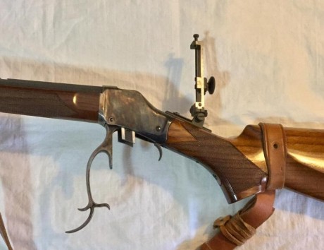 Vendo rifle  PEDERSOLI "HIGH WALL calibre 38/55 en muy buen estado, se entregan dies, vainas y muchos 01