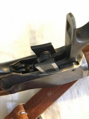 Vendo rifle  PEDERSOLI "HIGH WALL calibre 38/55 en muy buen estado, se entregan dies, vainas y muchos 10