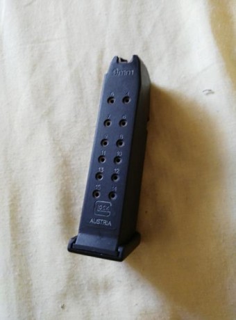 Se vende cargador de glock 19 en muy buen estado. 00