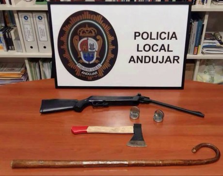 ¡Muy buenas a todos!

Estaba dando un paseo por el foro, cuando me he dado cuenta de que no había un hilo 41