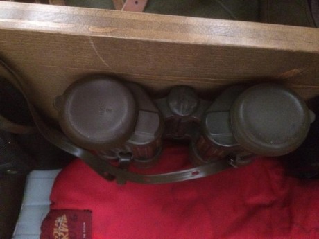 Vendo estos prismáticos Zeiss Jena 8x30 engomados. Están usados pero la óptica esta en muy buenas condiciones. 00