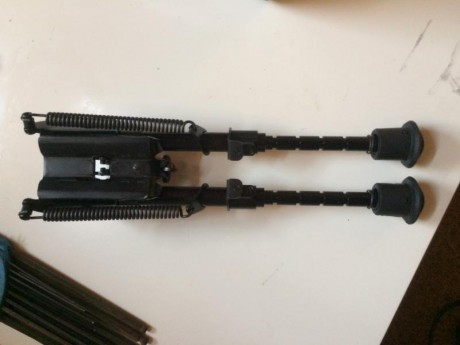 Prácticamente nuevo. Es el corto con muescas en las patas y sin basculante. 65€ portes incluidos 


Esta 10