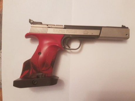 Hola vendo hammerli xesse sport cal22 con dos cargadores contra peso delantero en buenas condiciones por 01