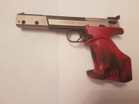 Hola vendo hammerli xesse sport cal22 con dos cargadores contra peso delantero en buenas condiciones por 00