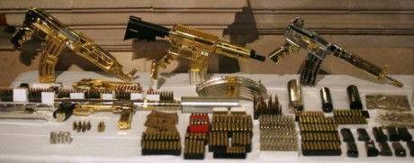 alguno del foro esta metido en esto?

 http://www.20minutos.es/noticia/727264/0/arsenal/armas/guerra/ 131