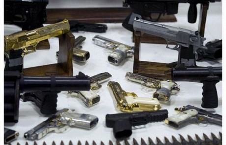 alguno del foro esta metido en esto?

 http://www.20minutos.es/noticia/727264/0/arsenal/armas/guerra/ 130
