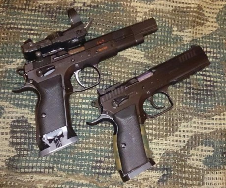 Pues me quedo en casa despues de haber vendido la pistola era una p 19 
El precio de las dos cosas es 50