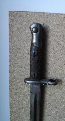 Se vende la bayoneta de la foto.
Es de un mauser oviedo, y es el modelo largo está en buen estado.
No 52