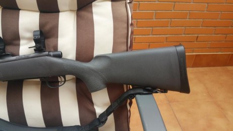 Se venderifle de cerrojo Remington  modelo Seven Youth 243,el más corto y ligero con sólo 2'6kg de peso,es 21