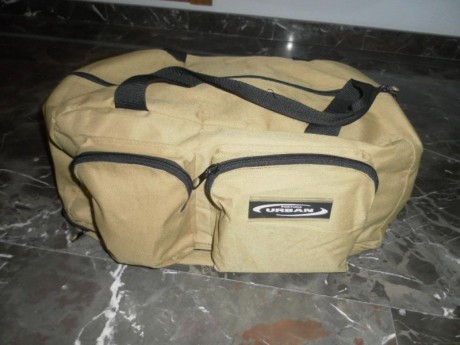 vendo equipo para tiro que ya no utilizo , cascos peltor plegables en buen estado 15€ catalejo russo con 00