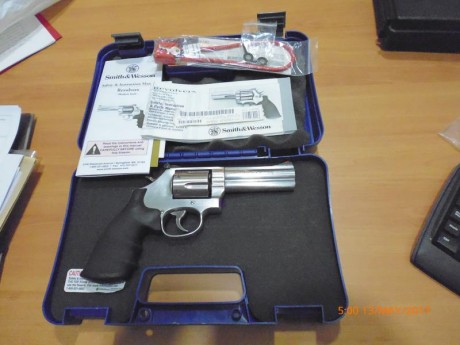  VENDIDO Vendo Revolver Smith & Wesson del 357 mágnum, también dispara el 38  y 38 WC, en acero inox, 01
