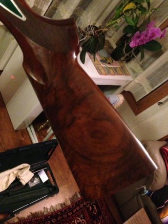 Vendo impecable beretta al391 tecknys stonecoat gold, lágrima verde. muy pocos tiros. maderas y pavon 10