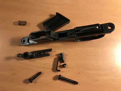 VENDIDO conjunto disparador de carabina Walther KK Sport .22 LR
Disparador al pelo. 
Incluye un cargador 00