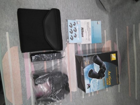 Buenas tardes,

  VENDIDOS!!!  

Se venden prismáticos con excelente relación calidad-precio de la marca 02