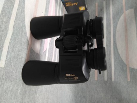 Buenas tardes,

  VENDIDOS!!!  

Se venden prismáticos con excelente relación calidad-precio de la marca 00