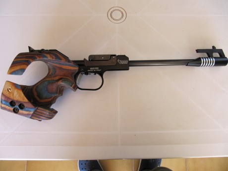 Vendo pistola libre Pardini, impecable. Dos empuñaduras, Funda Anschutz.
Ramón 676927957
600€. 02
