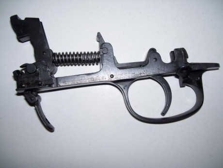 Hola
vendo este conjunto de disparo para el fusil Ruso Tokarev SVT 40 del 7,62x54 R

precio 62 euros , 01