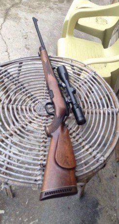 Un amigo quiere vender su rifle Steyr Mannlincher  calibre 270,con gatillo al pelo,monturas Mannlincher 02