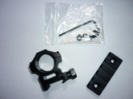 Por no usarlo vendo carril Weaver de 55 mm de largo x 22 mm de ancho, distancia entre dientes 5 mm.
Tambien 01