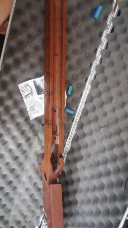 Buenos días:

Pongo este anuncio en nombre de mi gran amigo Antonio, vende un montón de accesorios para 12