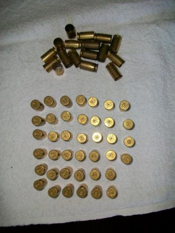 En Madrid, vendo 40 vainas GFL calibre 45 ACP, con un solo tiro y regalo 17 con mas de un tiro,pero en 00