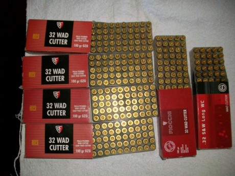 En Madrid, vendo 1493 vainas 32 WC, un solo tiro, en sus cajas. (1356 son marca GFL, 24 Lapua, 32 Geco 00