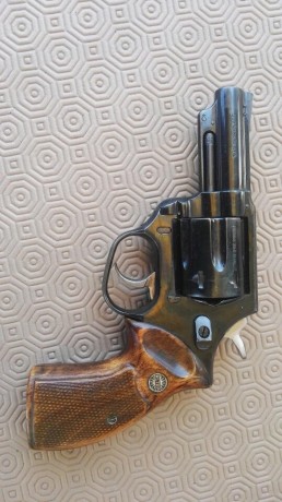 Pues hace años que lo tengo y no le doy uso  es un arma robusta de las que ya no se hacen esta usado pero 00