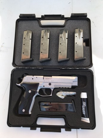HOLA VENDO PISTOLA PARA IPSC, SIG SAUER X-FIVE NUEVA DE CALIBRE 9MM.
CONSTA DE GUIA, MALETIN, 5 CARGADORES, 00
