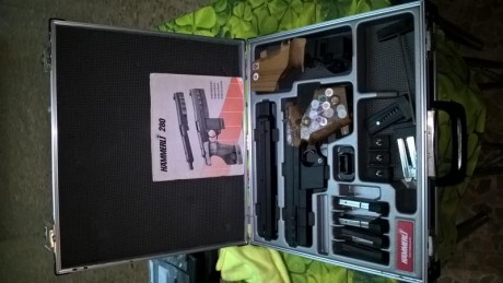 Hola compañeros, vendo Hammerli 280, con los carros de 22 y 32, maletín original, cazavainas, 2 empuñaduras, 00