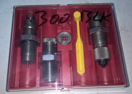 Vendo Dies .300 AAC Blackout
30 euros.
Contacto por MP o email: pegatiros@yahoo.es 00