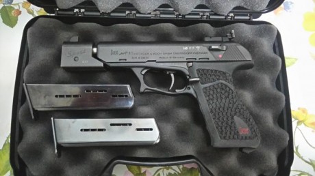 Buenas noches ,vendo hk p9 sport en perfecto estado ,poco se puede añadir a lo que se ha dicho en este 00