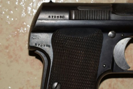  Durante la II Guerra Mundial, un gran número de pistolas de este modelo, fueron vendidas al Tercer Reich 00