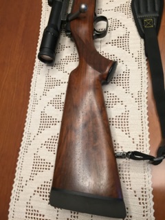 Vendo Rifle Mauser M03 cal. 30.06, en muy buen estado, incluye montura de carril y visor Zeiss Diavari 00