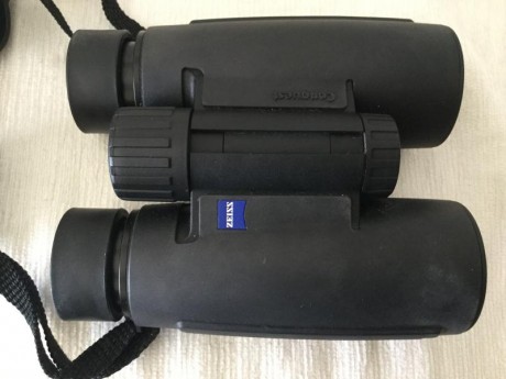 Excelente prismatico Carl Zeiss 8x30 BT , como nuevo,  por 320 € portes incluidos , ( ronda los 800)
Saludos.

Rebaja 00