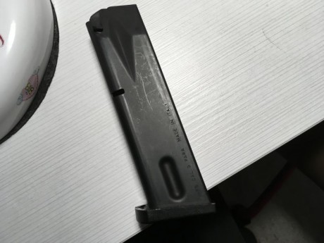 Buenas tardes, pongo varias cosas en venta.

Kit lee loader 9mm luger prácticamente nuevo: 30 euros
Kit 21